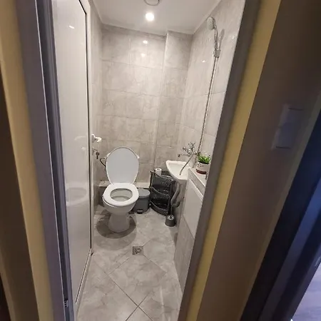 Roma Albergue Varna
