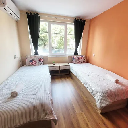 Albergue Roma *